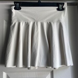 Old navy active powersoft white skort size xl(14/16)